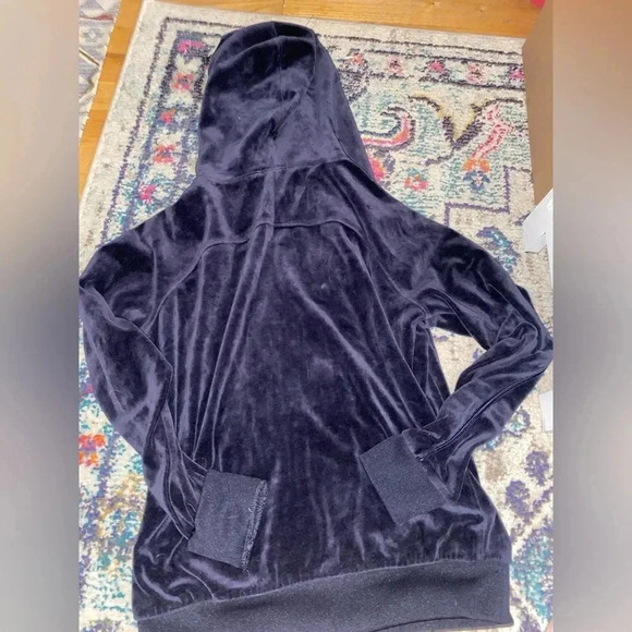 Juicy Couture Hoodie - Picture 2 of 4